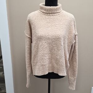 DAVI & DANI Soft Beige Turtleneck Sweater